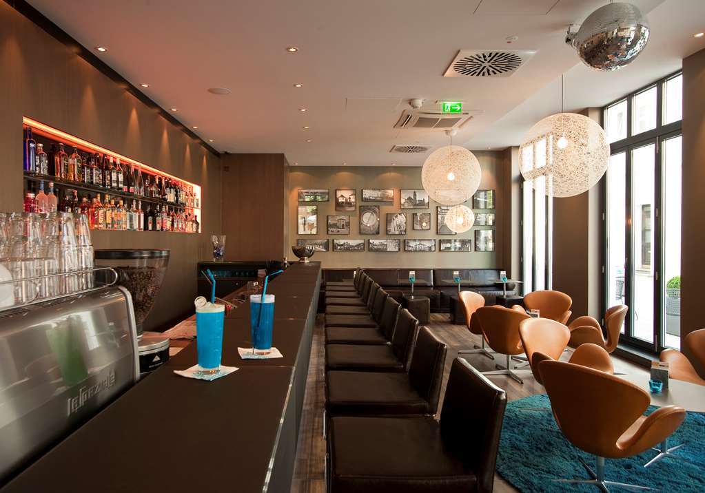 Motel One Saarbrucken Restaurant photo